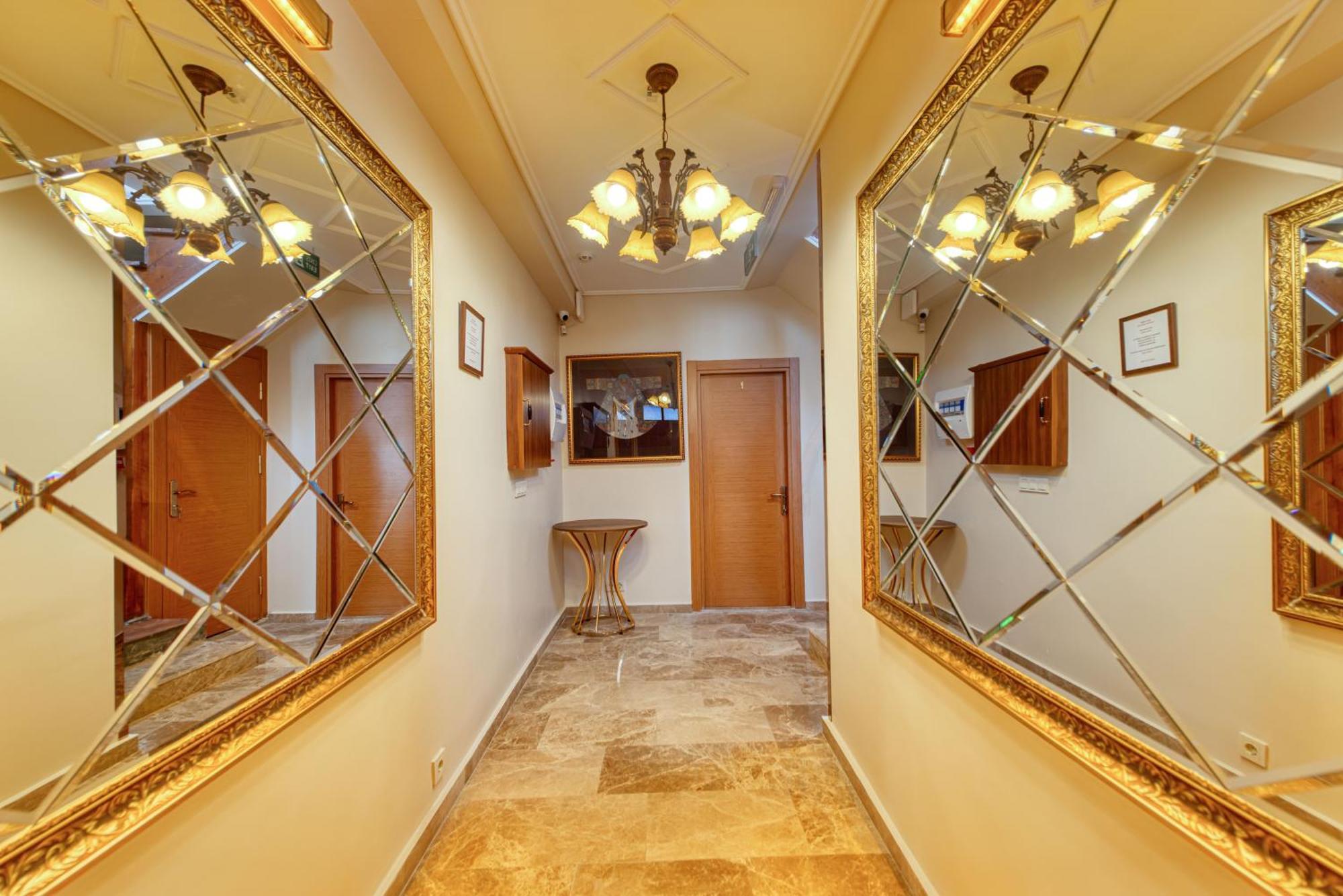 Brown 2 Mansion Oldcity — Photos 2